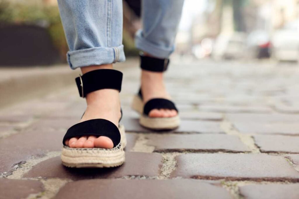 cute and comfortable sandals for walking